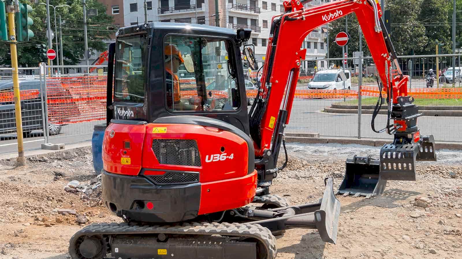 Derince Kiralık Mini Kepçe